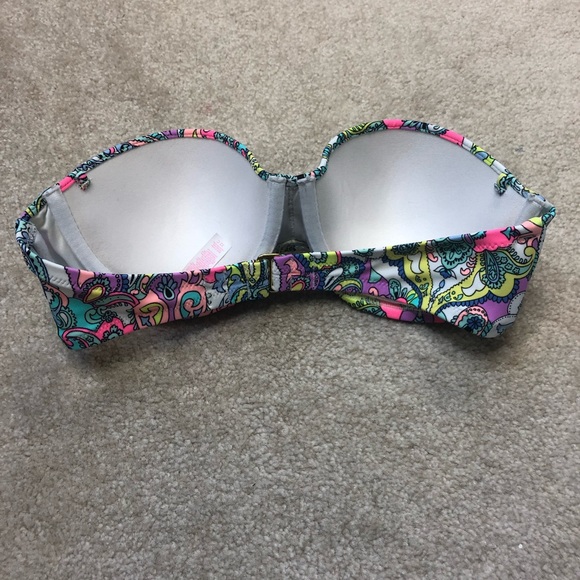 Victoria’s Secret Flirt Bandeau 32C - Picture 2 of 4